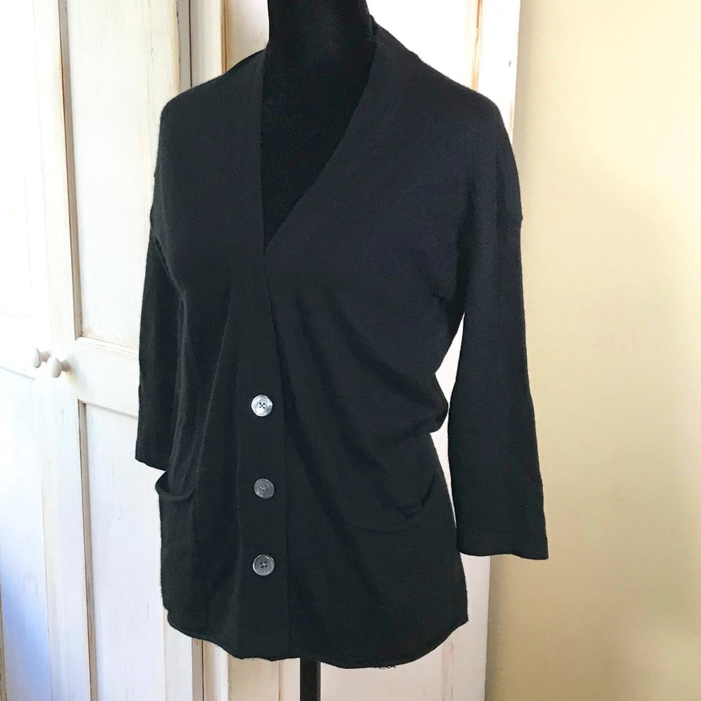bergdorf goodman black cashmere sweater